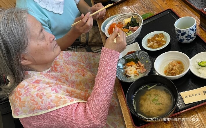 クルーズ船で介護旅行_那珂湊市場で昼食