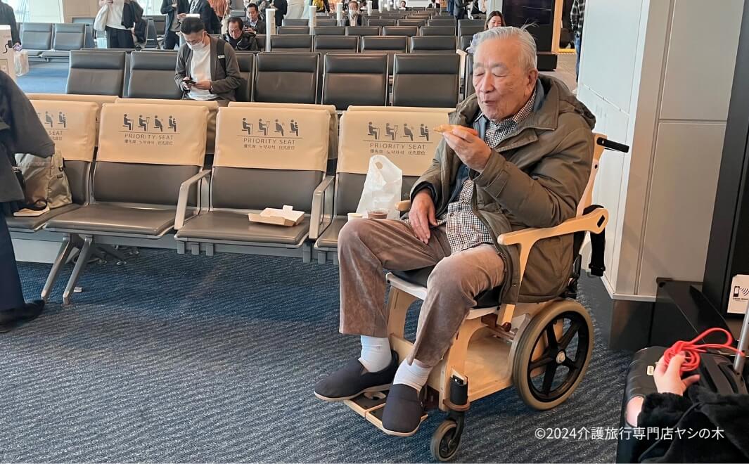 介護旅行で佐賀県へ_羽田空港