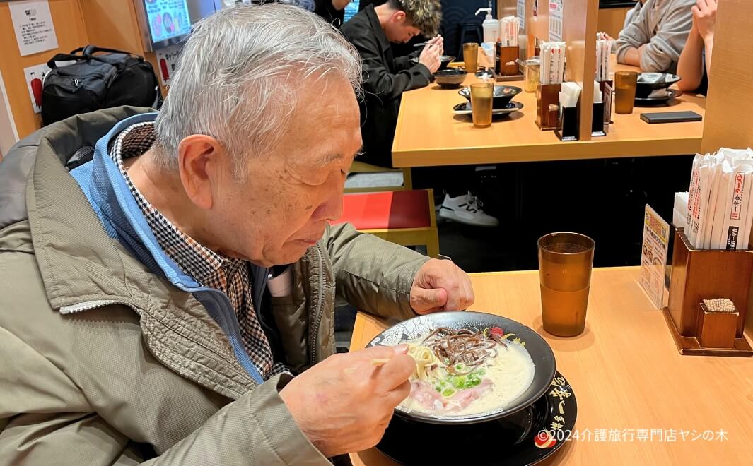 介護旅行で佐賀県へ_福岡空港