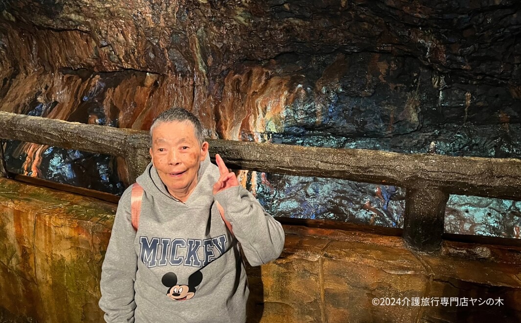 介護旅行で和歌山県へ_三段壁洞窟