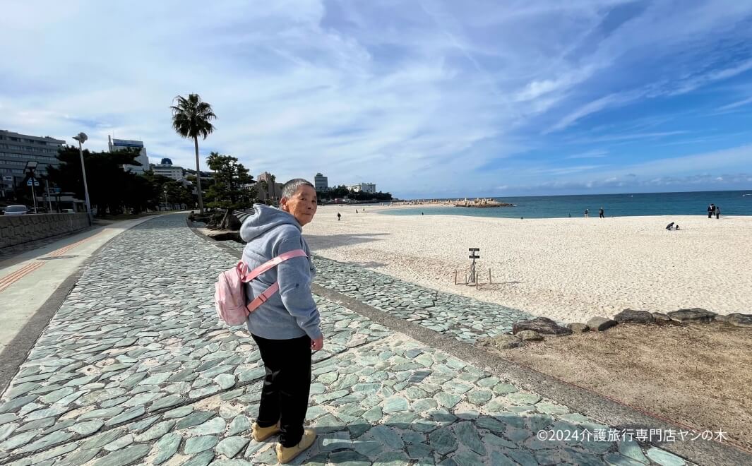 介護旅行で和歌山県へ_白浜海岸