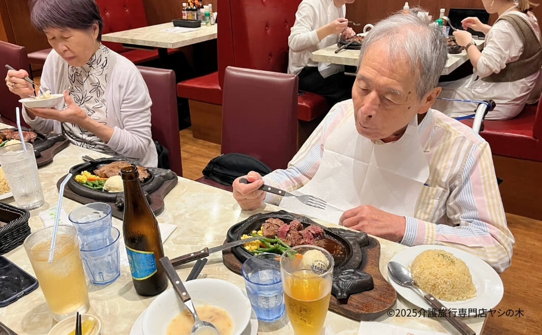 介護旅行で沖縄県へ_ステーキハウス88で夕食