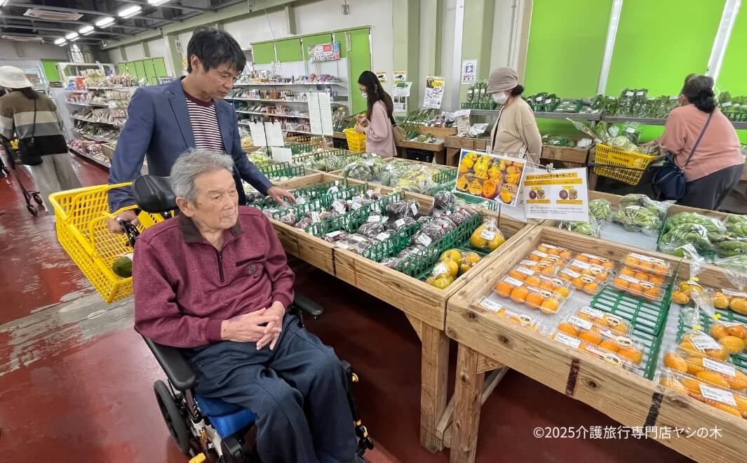 介護旅行で沖縄県へ_道の駅いとまんでお買い物